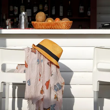 Mavridis Apartamento Flogita