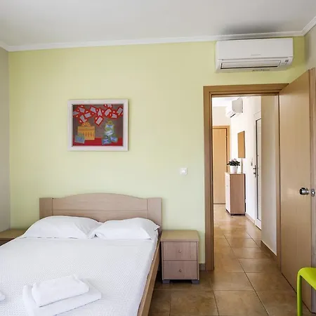 Mavridis Apartment *