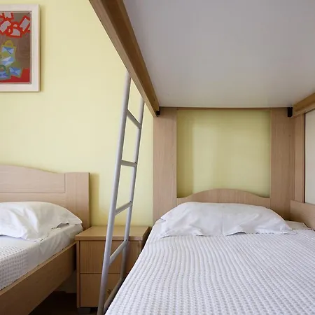 Mavridis Apartamento Flogita