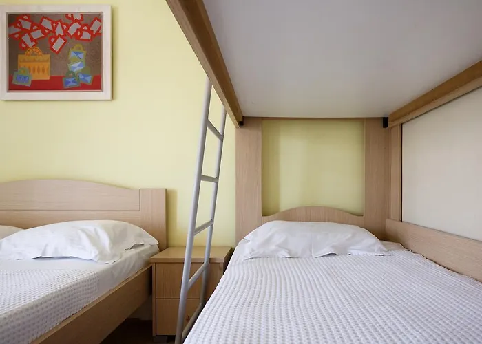 Mavridis Apartamento Flogita